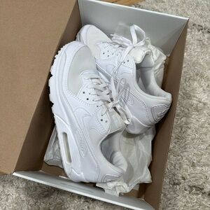 Women’s Nike Air Max 90